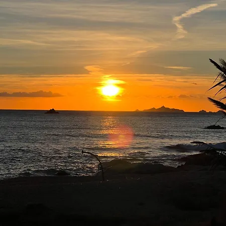 Cabanon Sur La Vue Sur Les Sanguinaires *